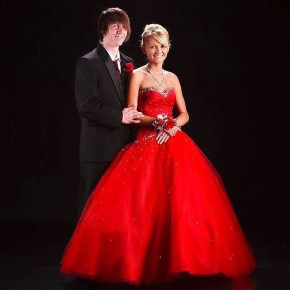 Beautiful Prom Dress 🌹